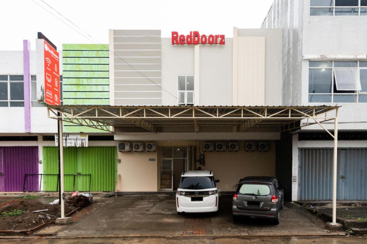 Reddoorz @ Graha Cemerlang Maros Kallikalli Ngoại thất bức ảnh